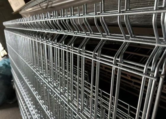 Galvanized Steel Triangle Fence Panel Anti-Cut Security Mesh