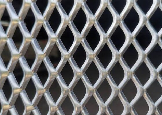 Expanded Metal Mesh Ideal for Architectural Facades and Safety Barriers
