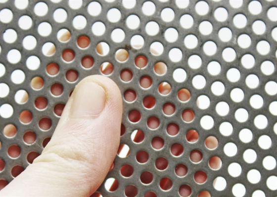منخفض الكربون الصلب مثقب شاشة معدنية مثقبة الديكور ثقب 2.0mm