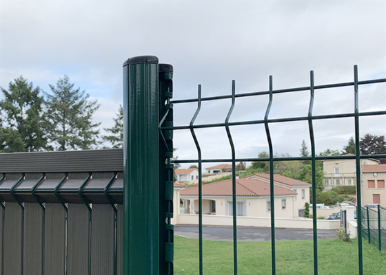 سياج الأسلاك الحديدية V Mesh Triangle Bending Fence للطريق السريع / ياردة 1.8*2.4m