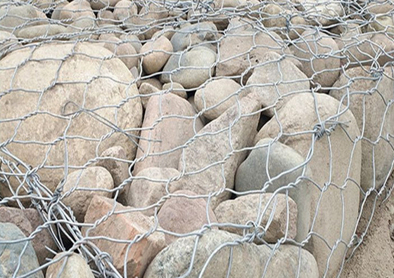 شبكة سلك غابيونية مستطيلة لحماية الجسر 1*2*0.5m 80*100mm
