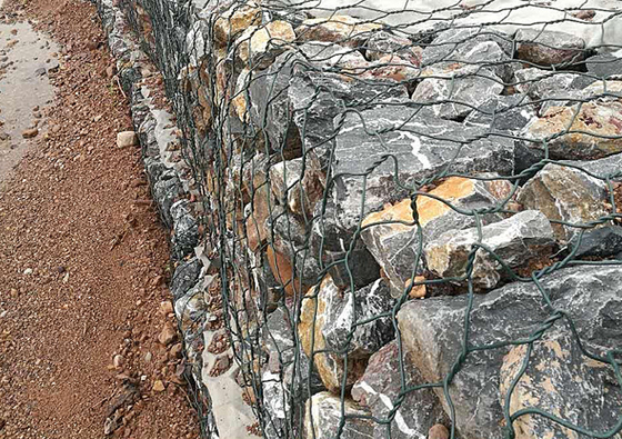 شبكة غابيون مغلفة بالزنك مقاومة للتآكل عالية 1.5x1x1m للحفاظ على الجدار