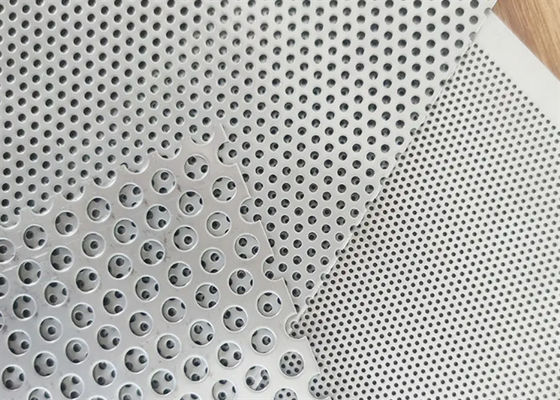 الطول 100-2500 ملم شبكة سلكية مثقوبة في الفولاذ منخفض الكربون