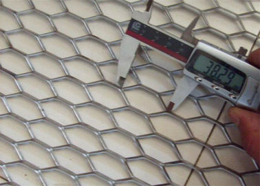 سداسية شبكة السياج المعدنية الموسع ، ورقة شبكة الماس الصلب للأمن