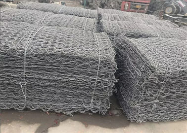 الاحتفاظ بسور الصخور المملوء بسلك شبكة التراب