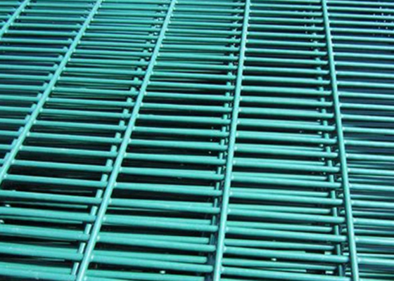 4.0 ملم 358 سياج مضاد للتسلق سياج مغلف بالوقود الساخن لحماية الحديقة